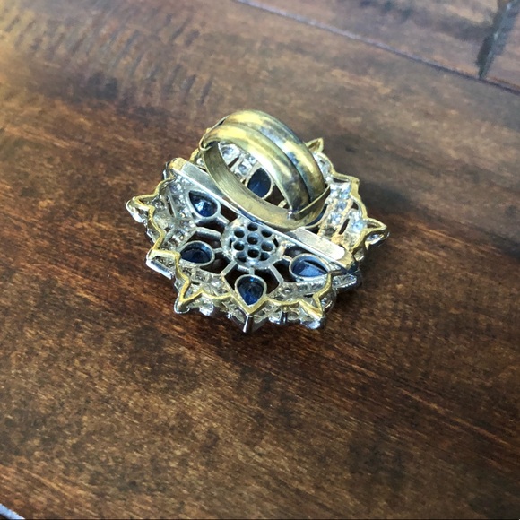 Beautiful Cocktail Ring- Adjustable - Picture 5 of 5